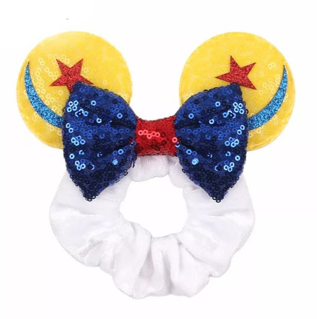 SUNNY CHEER MICKEY MOUSE: PATRIOTIC EDITION SCRUNCHIE