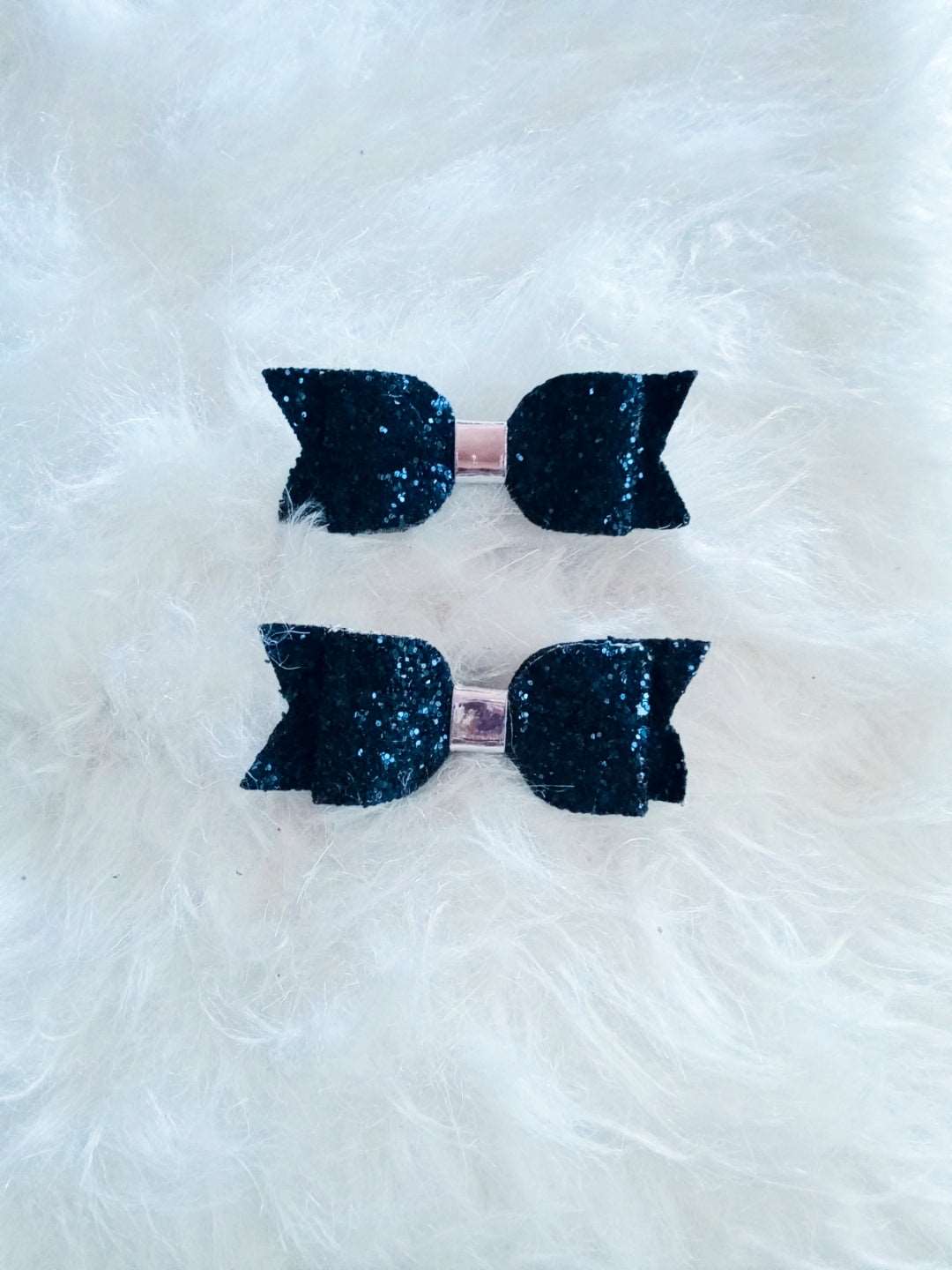 SPARKLE CHIC GLITTER BOW HAIR CLIPS