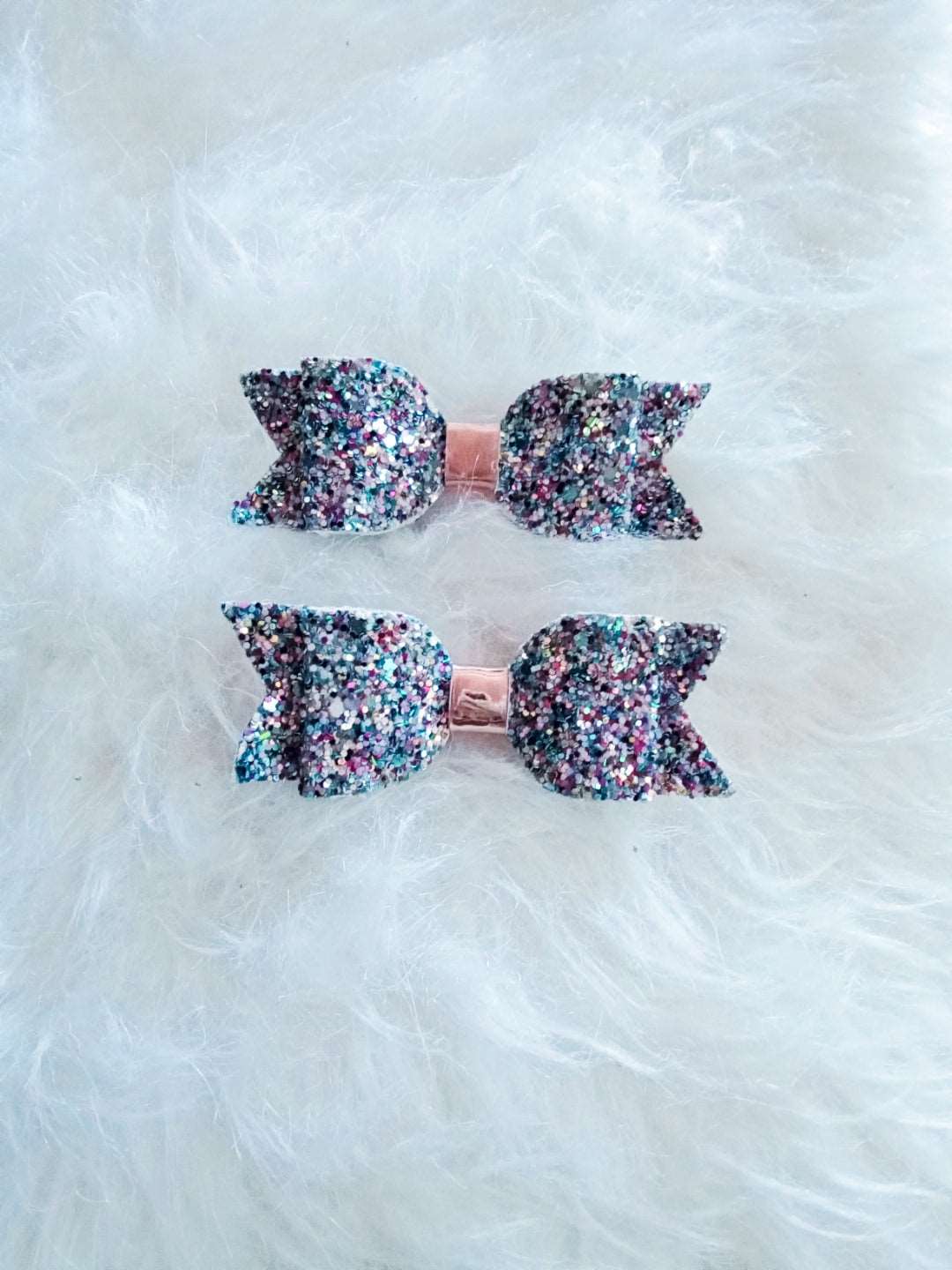 SPARKLE CHIC GLITTER BOW HAIR CLIPS